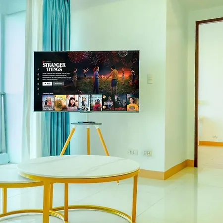 Cozy 2 Bedroom Haven In Uptown Bgc