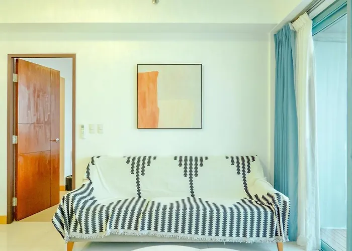 Premium 2 Bedroom And 1 Living With Balcony - One Uptown, Bgc Apartamento